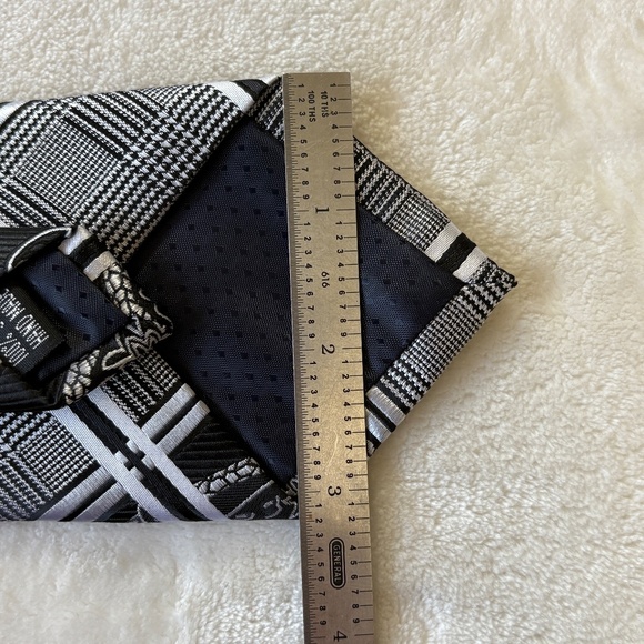 Silk Designer 58" Necktie & Matching Pocket Square Black Silver Plaid Paisley - Picture 5 of 5